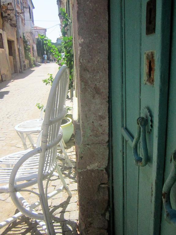 Ayvalik 1881 Pansiyon Екстериор снимка